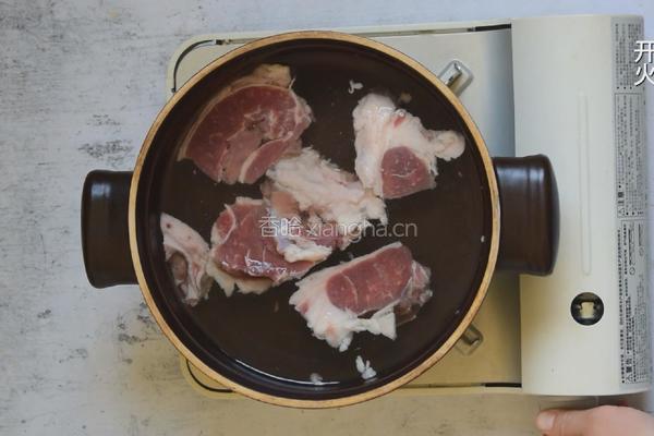白菜羊肉粉丝煲的做法图解3