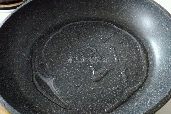 西芹溜鱿鱼肉片的做法图解11