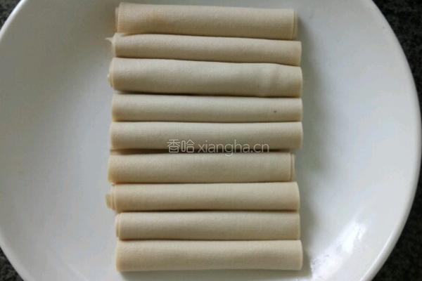咸鱼蒸千张卷的做法图解7