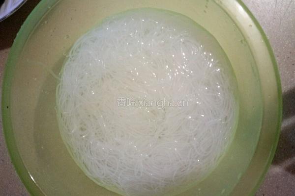蒜蓉秋葵的做法图解3