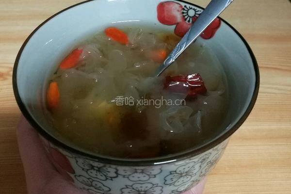 桃胶银耳羹的做法图解5