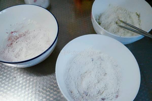 少女心十足的蕾丝饼的做法图解1