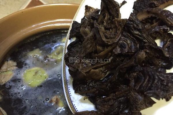 黑熊掌菌鲜笋土鸡汤的做法图解9