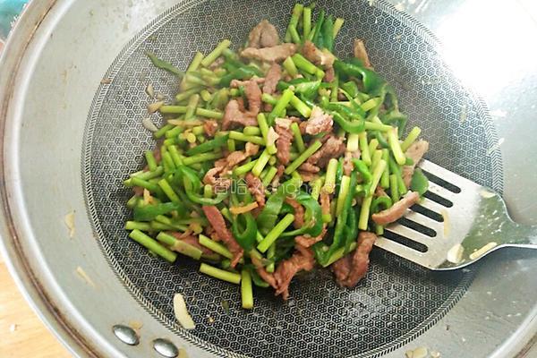 蒜苔炒肉的做法图解6
