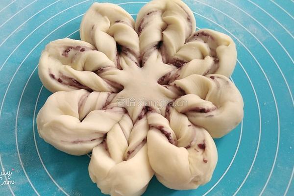 花型豆沙面包的做法图解15