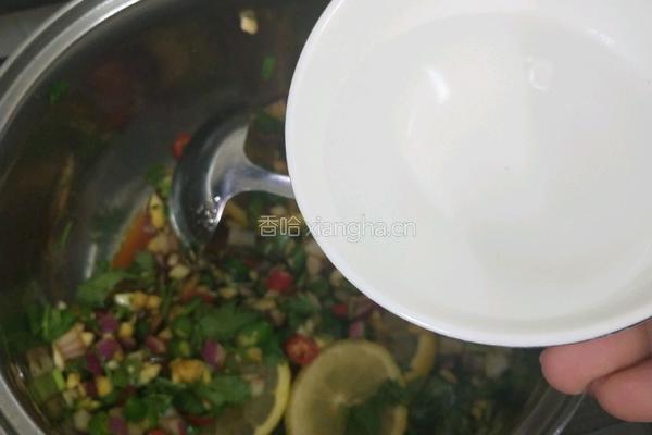 酸辣鸡爪的做法图解5