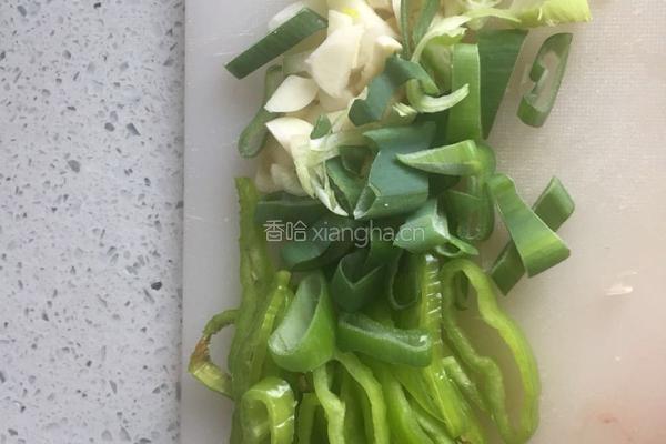 素炒平菇的做法图解1