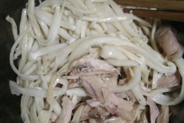 麻辣白雪菇鸡丝的做法图解6