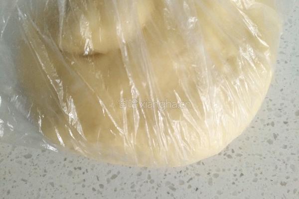 电饭锅面包的做法图解2