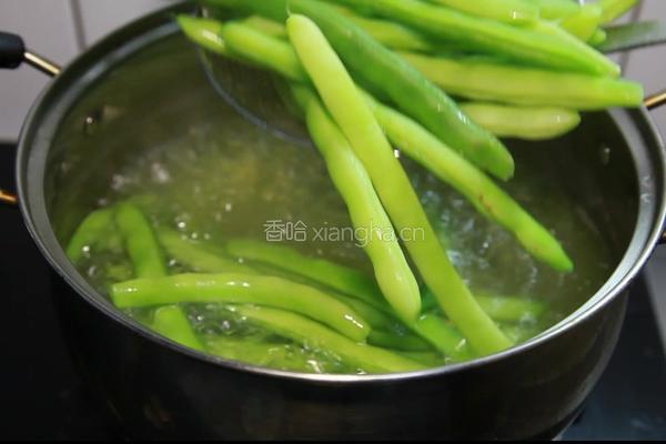 豆角肉末包子的做法图解4