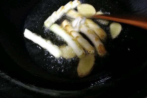 葱爆海参的做法图解7