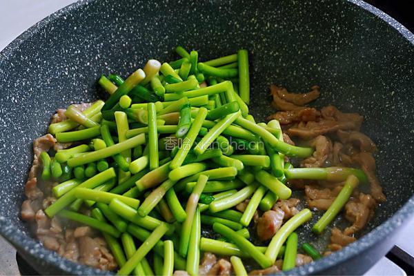 肉丝炒蒜苔的做法图解10