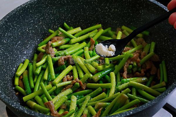 肉丝炒蒜苔的做法图解13