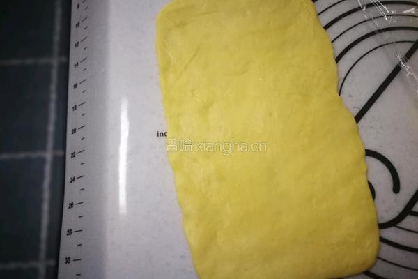 南瓜豆沙椰蓉卷的做法图解9
