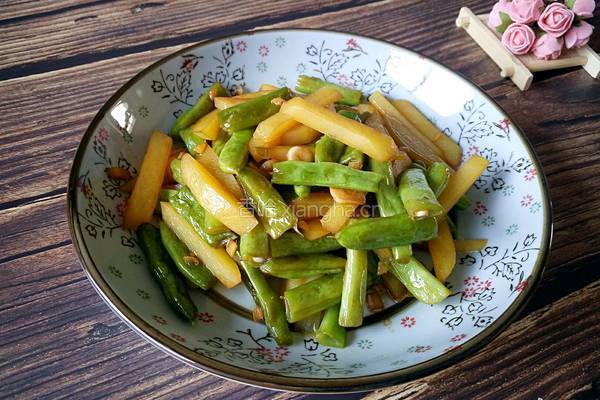 四季豆炒土豆的做法图解10
