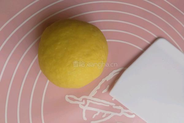 手擀鸡蛋面条的做法图解2