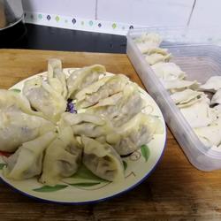 香菇胡萝卜猪肉蒸饺的做法[图]