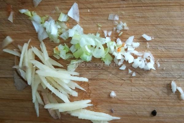 鱼香肉丝的做法图解2