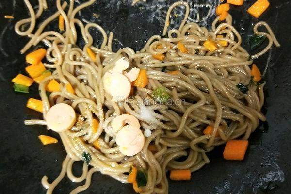 蔬菜拌面的做法图解7