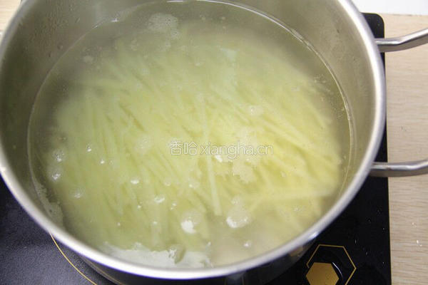 开胃凉拌土豆丝的做法图解4