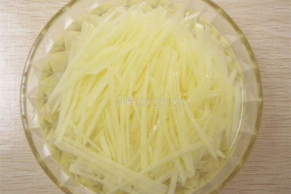 开胃凉拌土豆丝的做法图解5