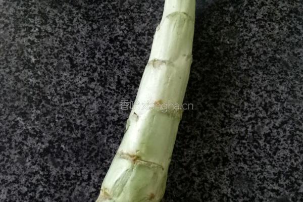 莴苣花的做法图解2