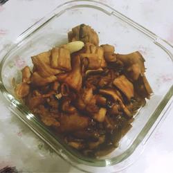 杏鲍菇炒鸡肉的做法[图]