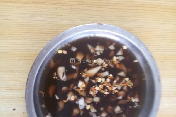 砂锅炖煮水饺的做法图解3