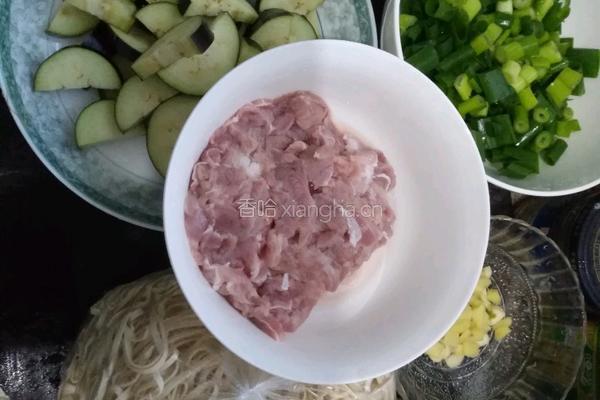 茄汁盖浇面的做法图解1