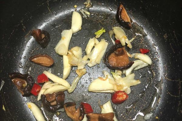 四季豆焖鸡肉的做法图解1
