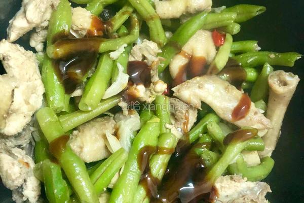 四季豆焖鸡肉的做法图解4