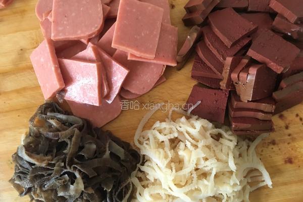 家常毛血旺的做法图解1