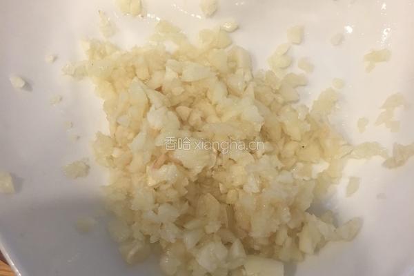 蒜蓉豆豉排骨的做法图解2