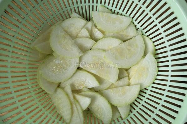 节瓜肉丸汤的做法图解2