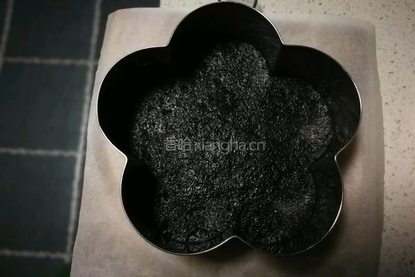 火芒酸奶慕斯蛋糕的做法图解4