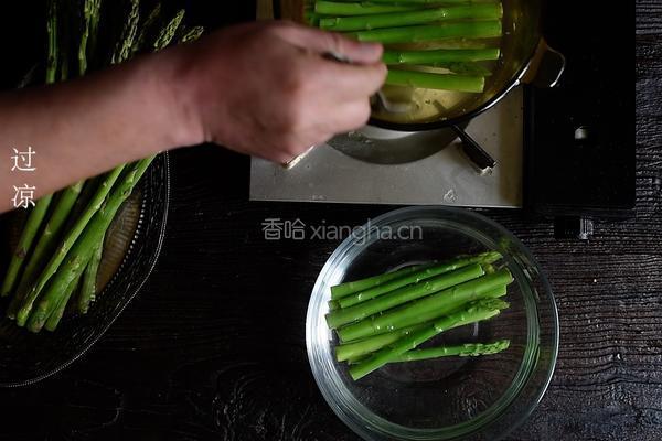 鲜虾芦笋白汁意面的做法图解7