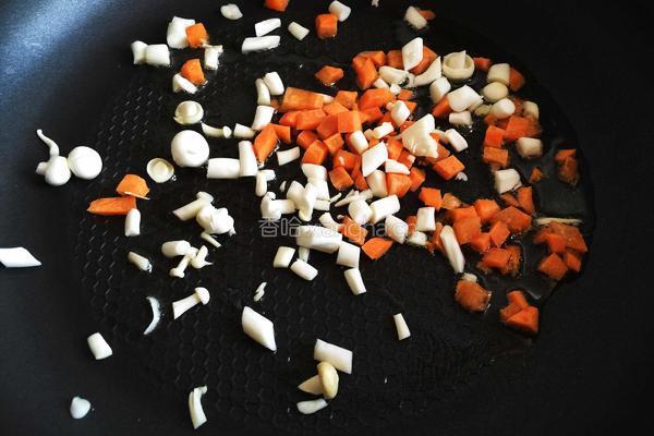 鱼子酱什锦包饭的做法图解7