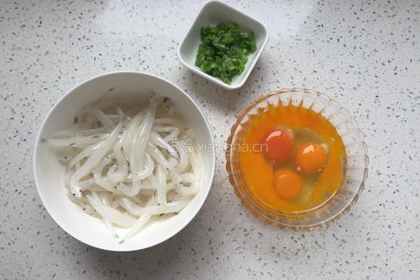银鱼鸡蛋饼的做法图解2
