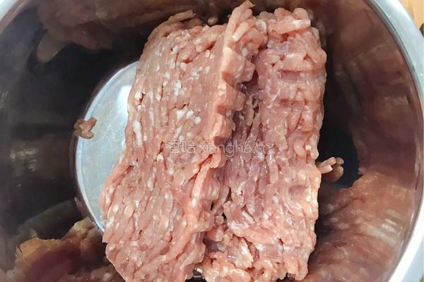 香脆小馄饨的做法图解1