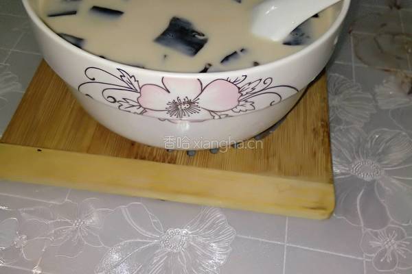 芒果三色豆烧仙草奶茶的做法图解7