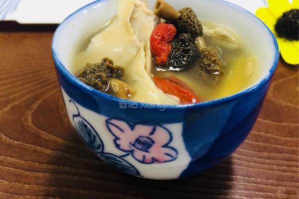 羊肚菌鸡汤的做法图解6