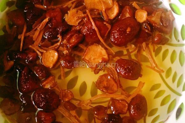 茶树菇鸭汤的做法图解2