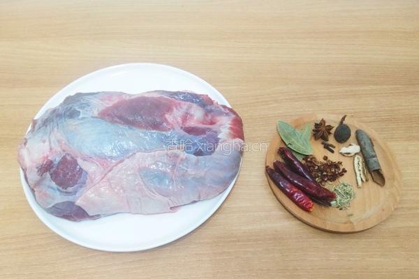 酱卤牛肉的做法图解1