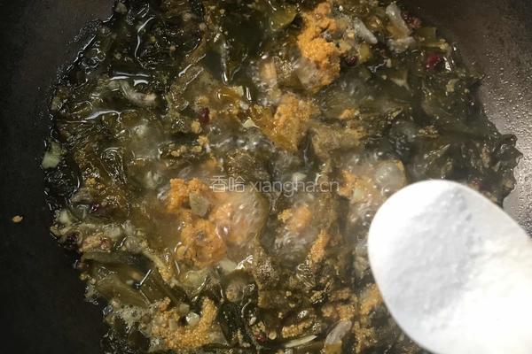 鱼籽酸菜汤的做法图解9