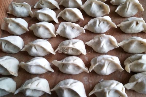 槐花饺子的做法图解10
