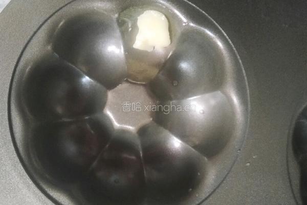 巧克力甜甜圈的做法图解1