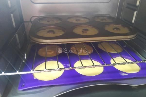 巧克力甜甜圈的做法图解7