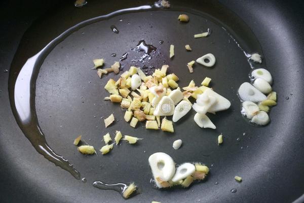 野芹菜炒腊肉的做法图解5