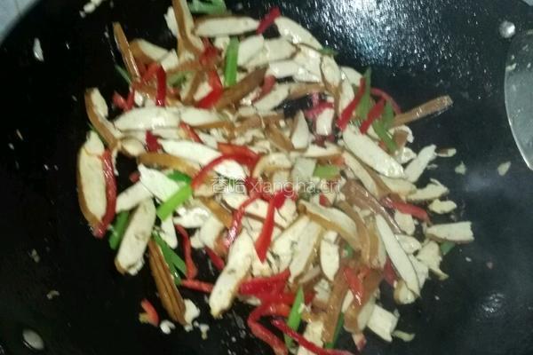 香干炒芹菜的做法图解6