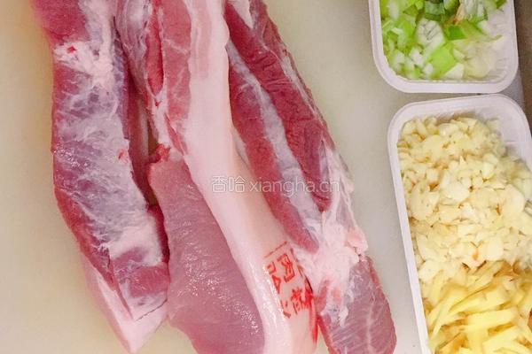农家小炒肉的做法图解1